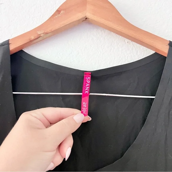 Spanx Black Scoop Neck Shapewear Tank Sz XL - Picture 3 of 5